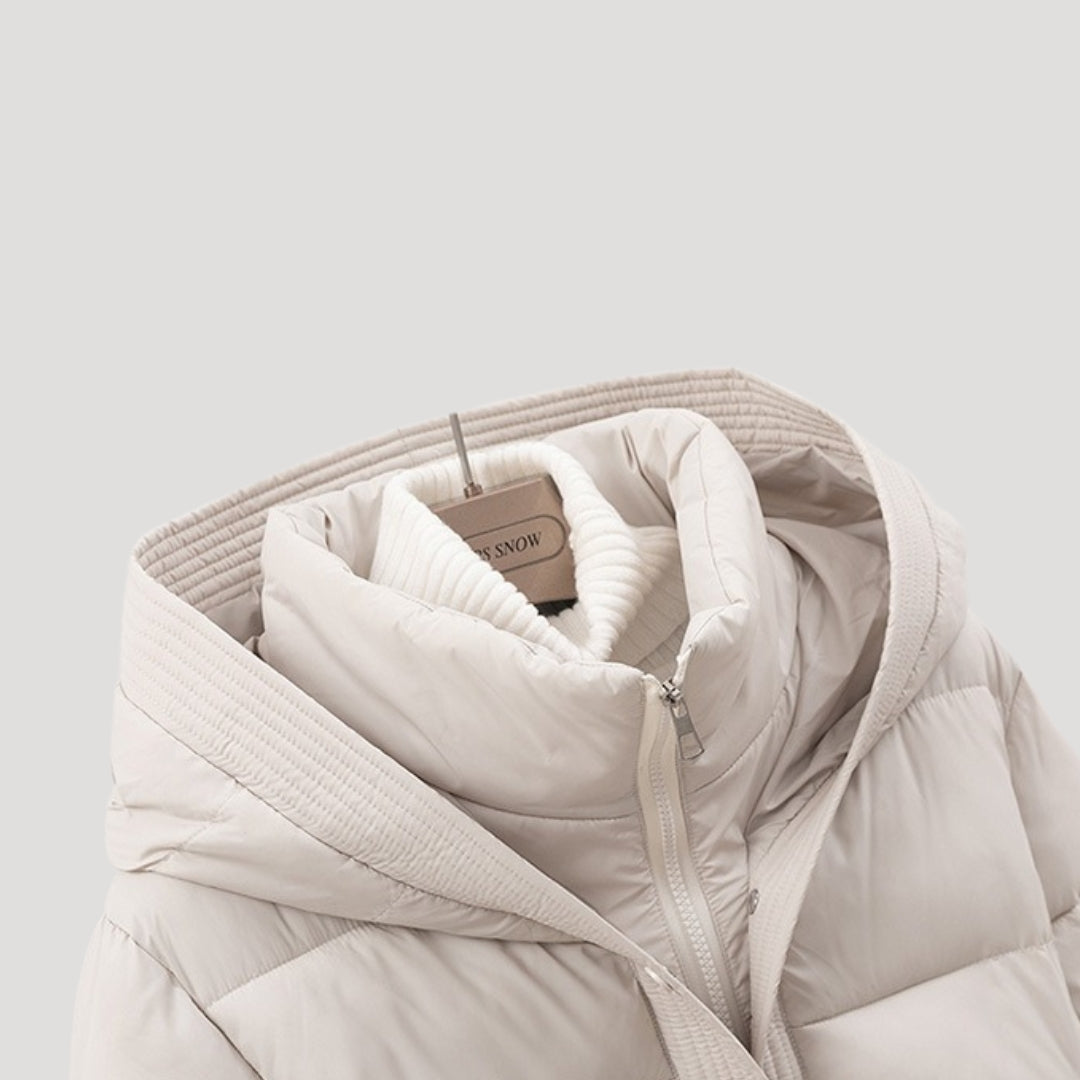 Amara | Wattierte Kapuzenjacke mit Gürtel