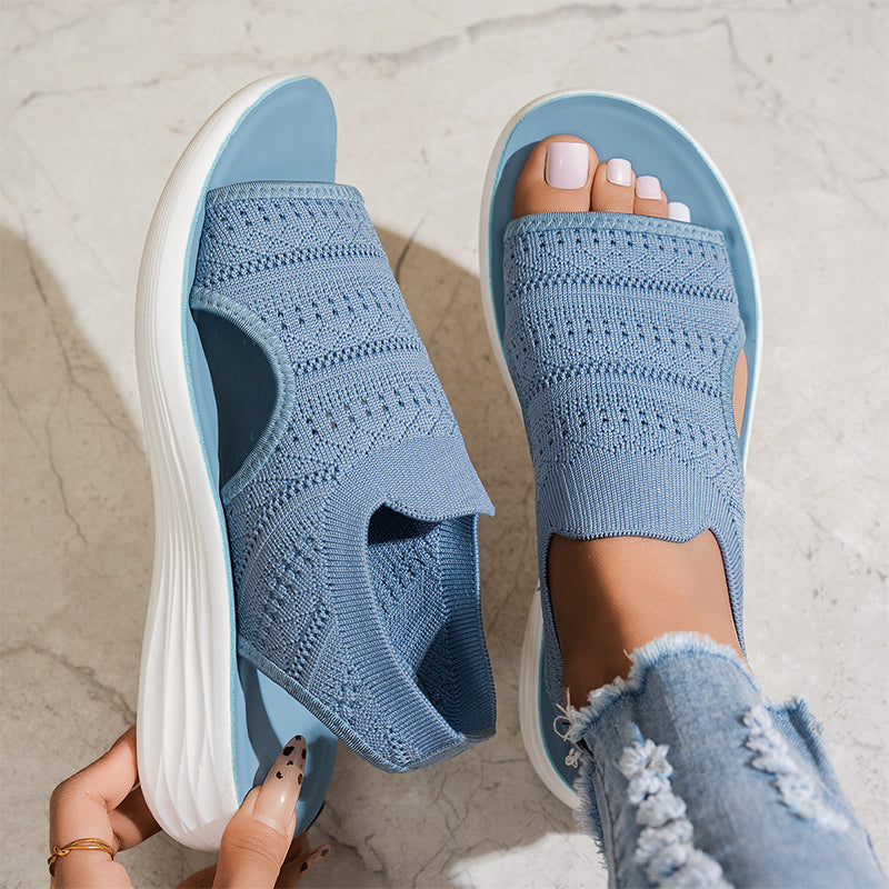 Zina | Atmungsaktive Strick-Plateausandalen