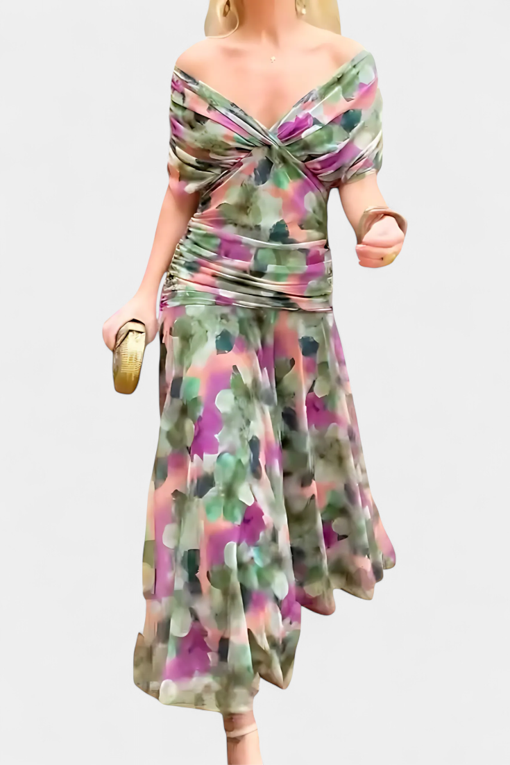 Helena | Plissiertes Maxikleid mit Taillenbetonung