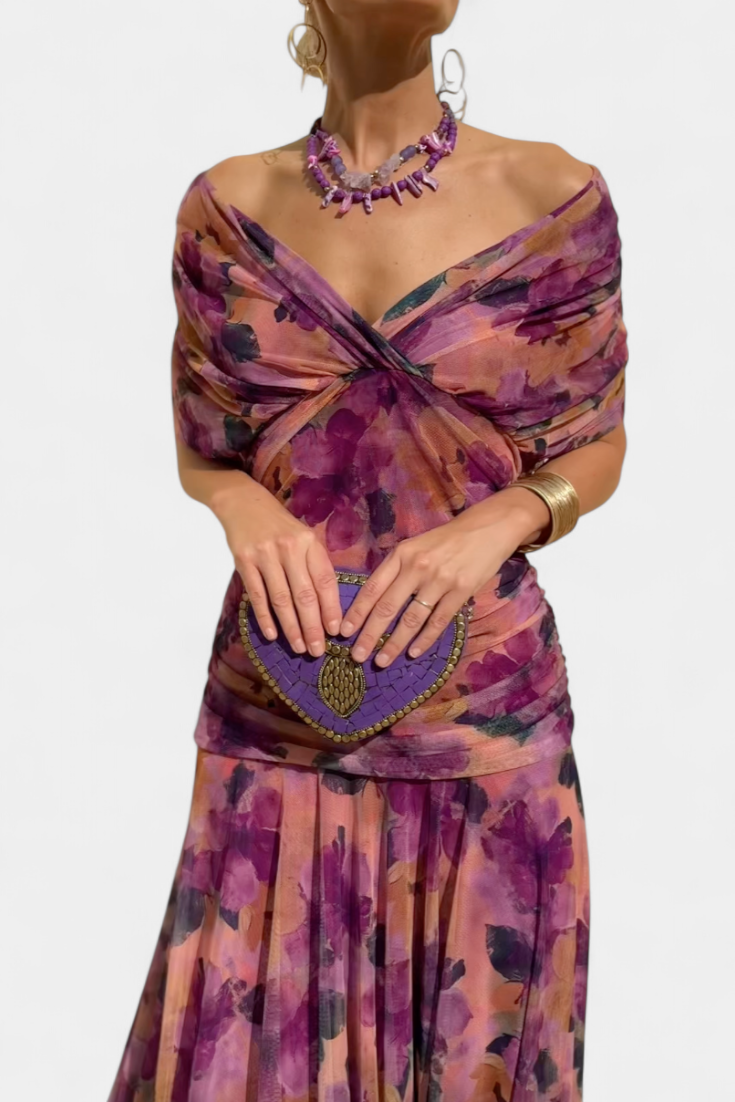 Helena | Plissiertes Maxikleid mit Taillenbetonung