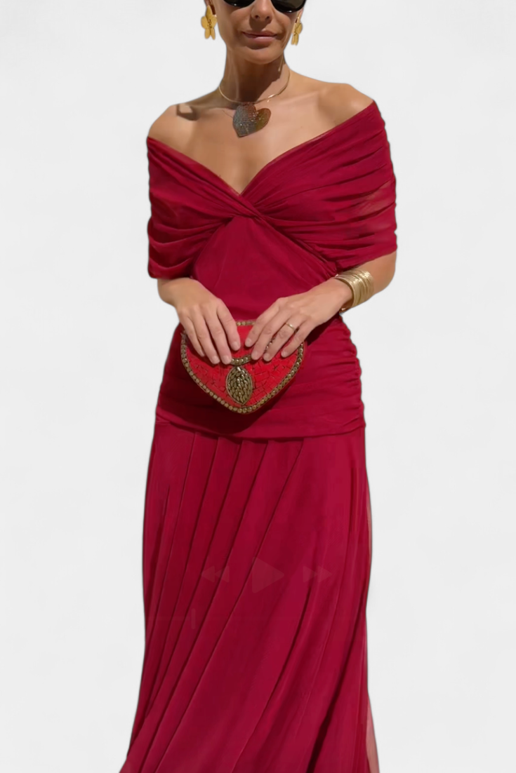 Helena | Plissiertes Maxikleid mit Taillenbetonung