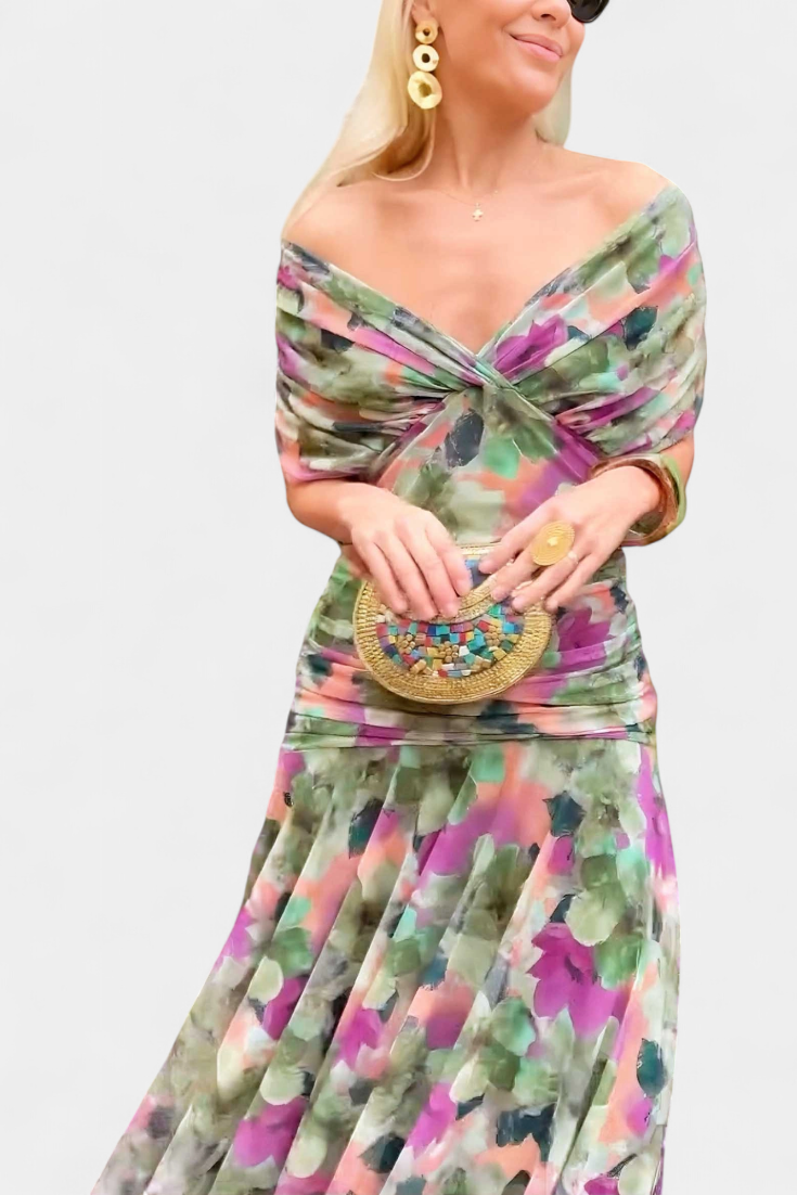 Helena | Plissiertes Maxikleid mit Taillenbetonung